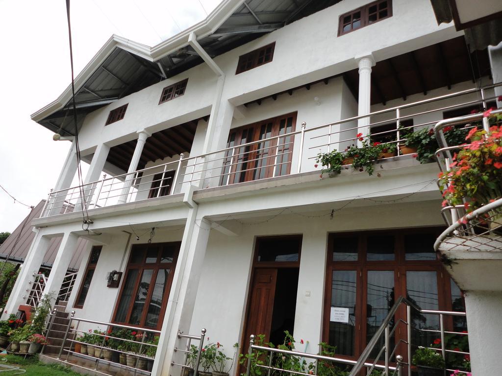 Eranga Guest Hotel Nuwara Eliya Kültér fotó